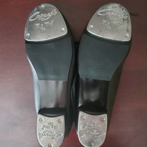 Black Capezio tap shoes Size